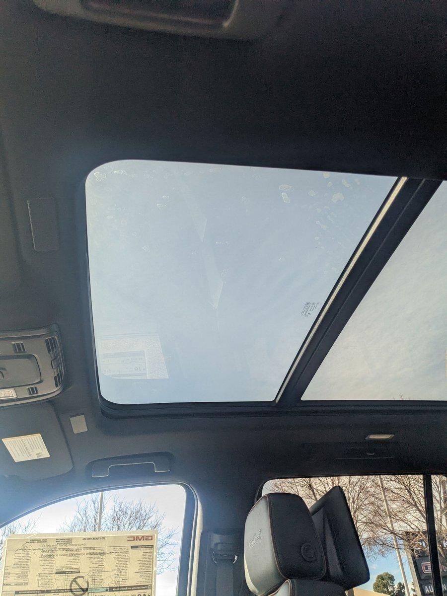 2025 GMC Yukon Vehicle Photo in LONE TREE, CO 80124-2750