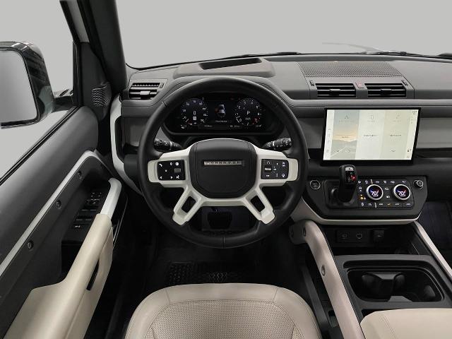 2024 Defender Vehicle Photo in Appleton, WI 54913