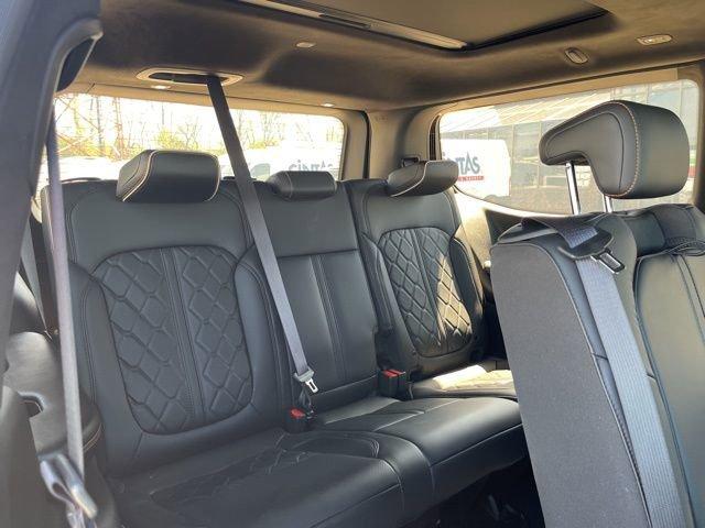 2024 Jeep Grand Wagoneer Vehicle Photo in MEDINA, OH 44256-9631