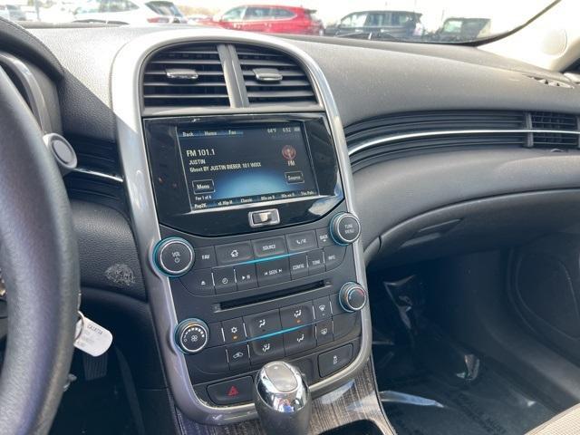 2015 Chevrolet Malibu Vehicle Photo in GREEN BAY, WI 54304-5303