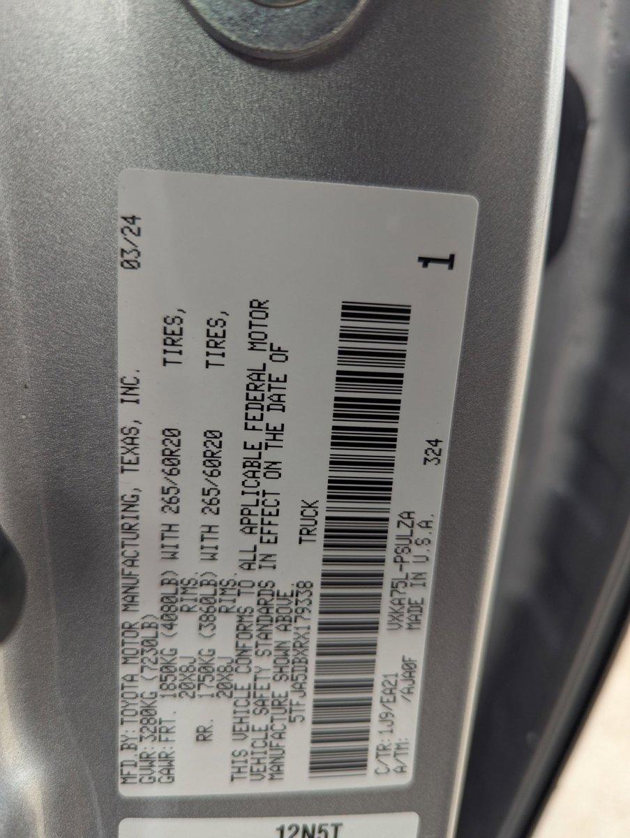 2024 Toyota Tundra 4WD Vehicle Photo in CORPUS CHRISTI, TX 78412-4902
