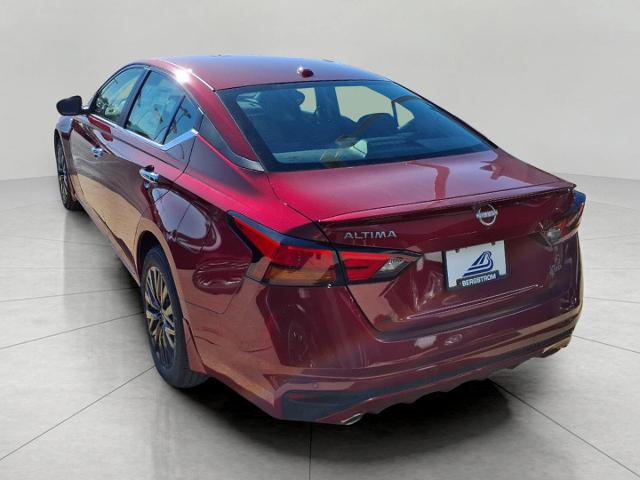 2025 Nissan Altima Vehicle Photo in Oshkosh, WI 54904