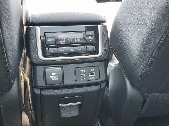 2023 Subaru Ascent Vehicle Photo in GREEN BAY, WI 54304-5303