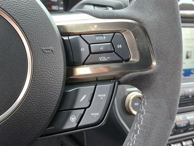 2020 Ford Mustang Vehicle Photo in DANBURY, CT 06810-5034