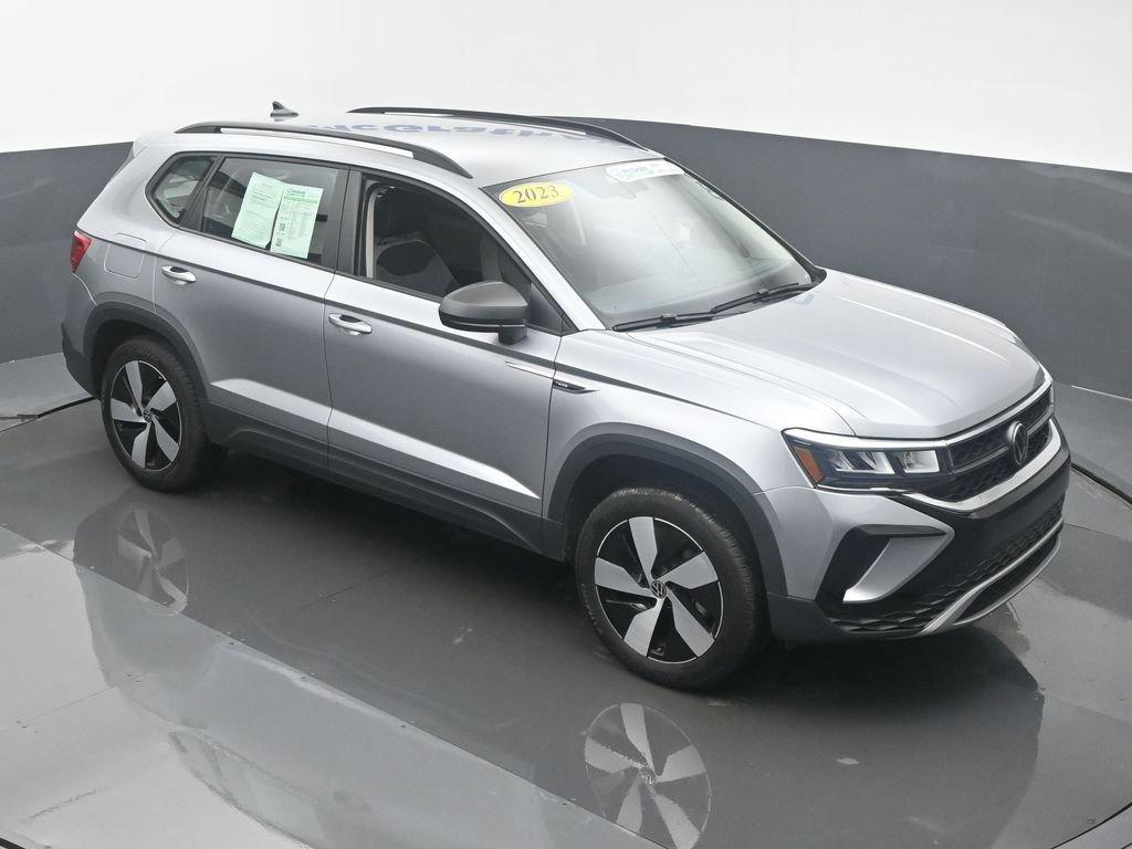2023 Volkswagen Taos Vehicle Photo in Marion, IA 52302