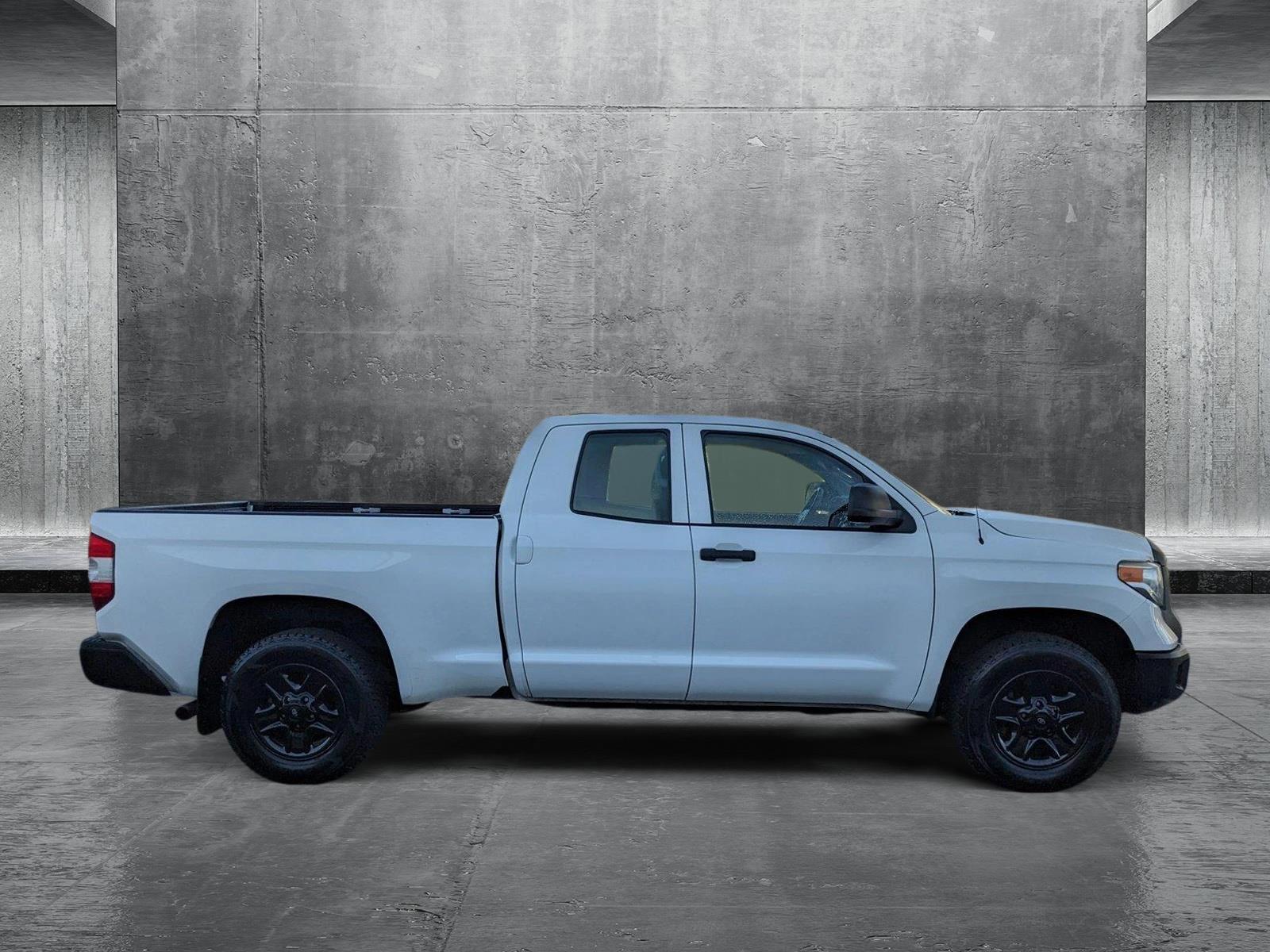 2017 Toyota Tundra 4WD Vehicle Photo in Sanford, FL 32771