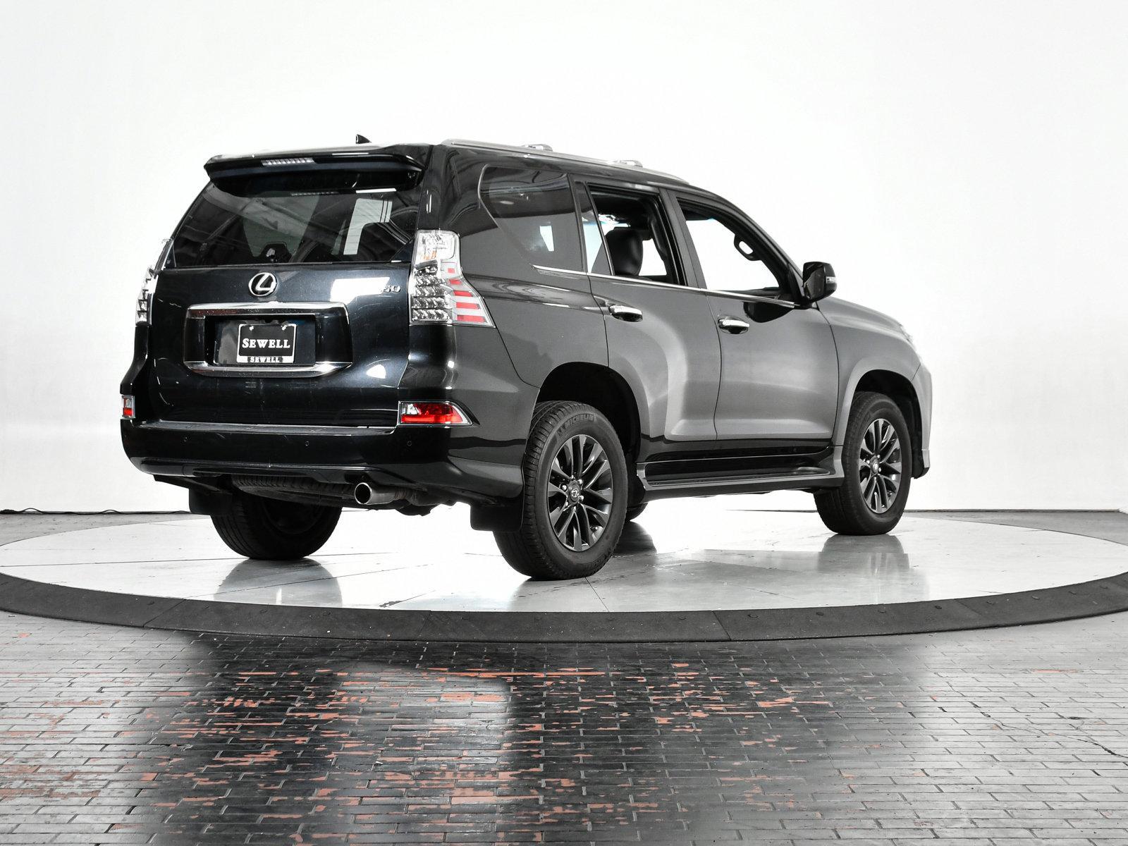 2022 Lexus GX 460 Vehicle Photo in DALLAS, TX 75235