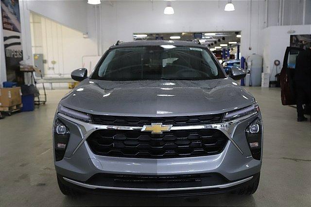 2025 Chevrolet Trax Vehicle Photo in MEDINA, OH 44256-9001