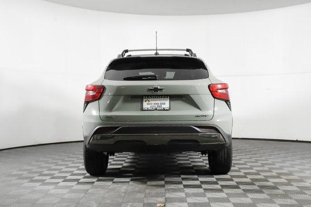 2025 Chevrolet Trax Vehicle Photo in PUYALLUP, WA 98371-4149