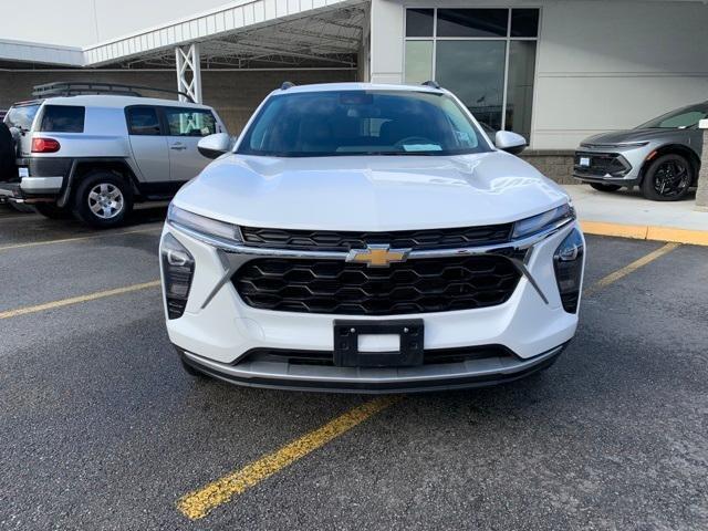 2025 Chevrolet Trax Vehicle Photo in POST FALLS, ID 83854-5365