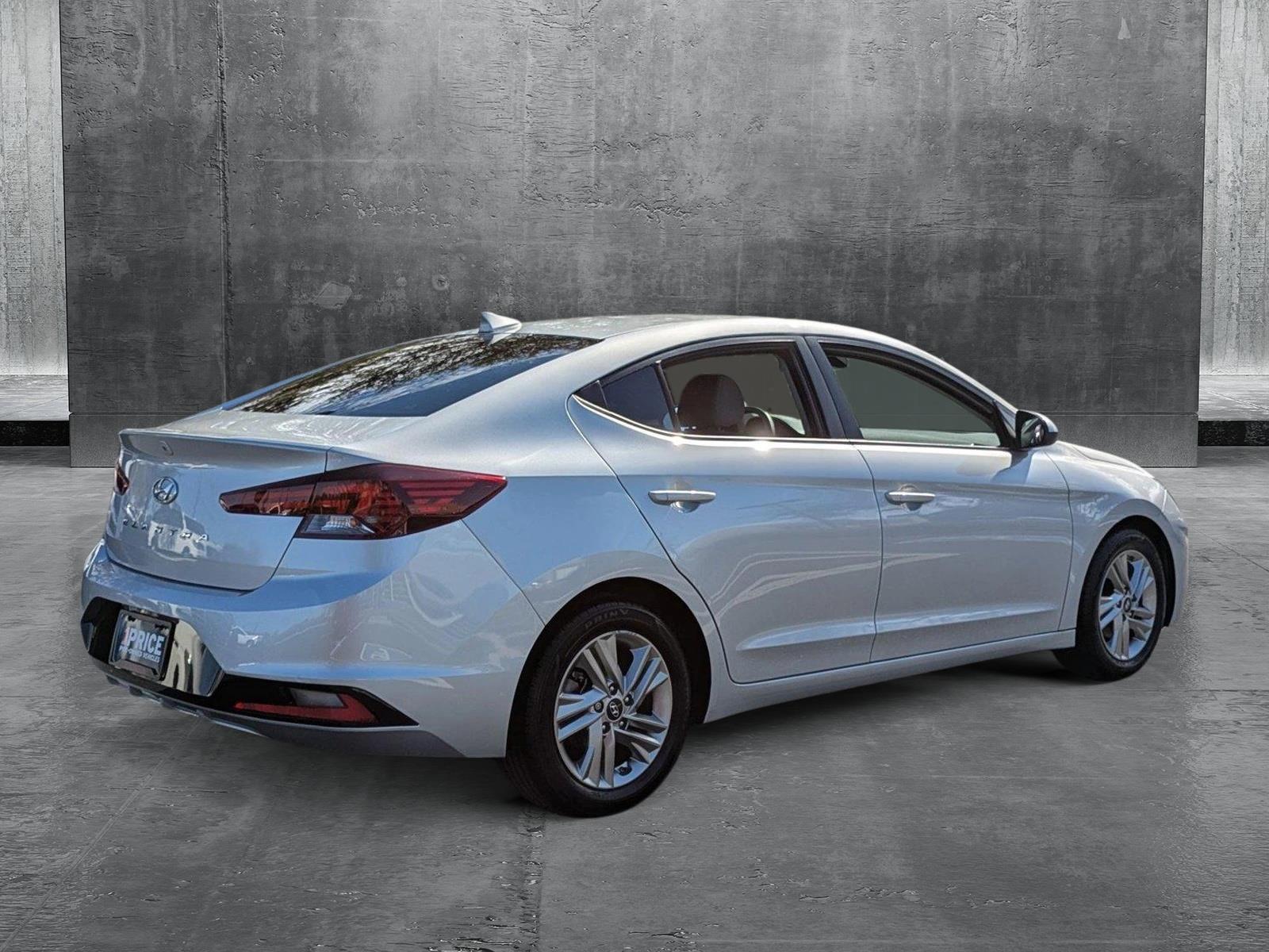 2019 Hyundai ELANTRA Vehicle Photo in Clearwater, FL 33765