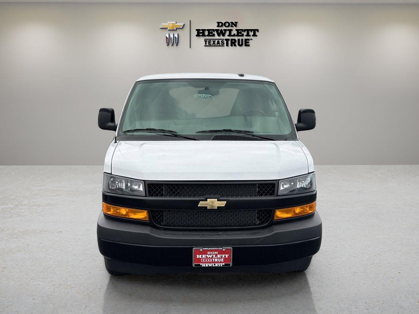 2024 Chevrolet Express Cargo 2500 Vehicle Photo in GEORGETOWN, TX 78626-7508