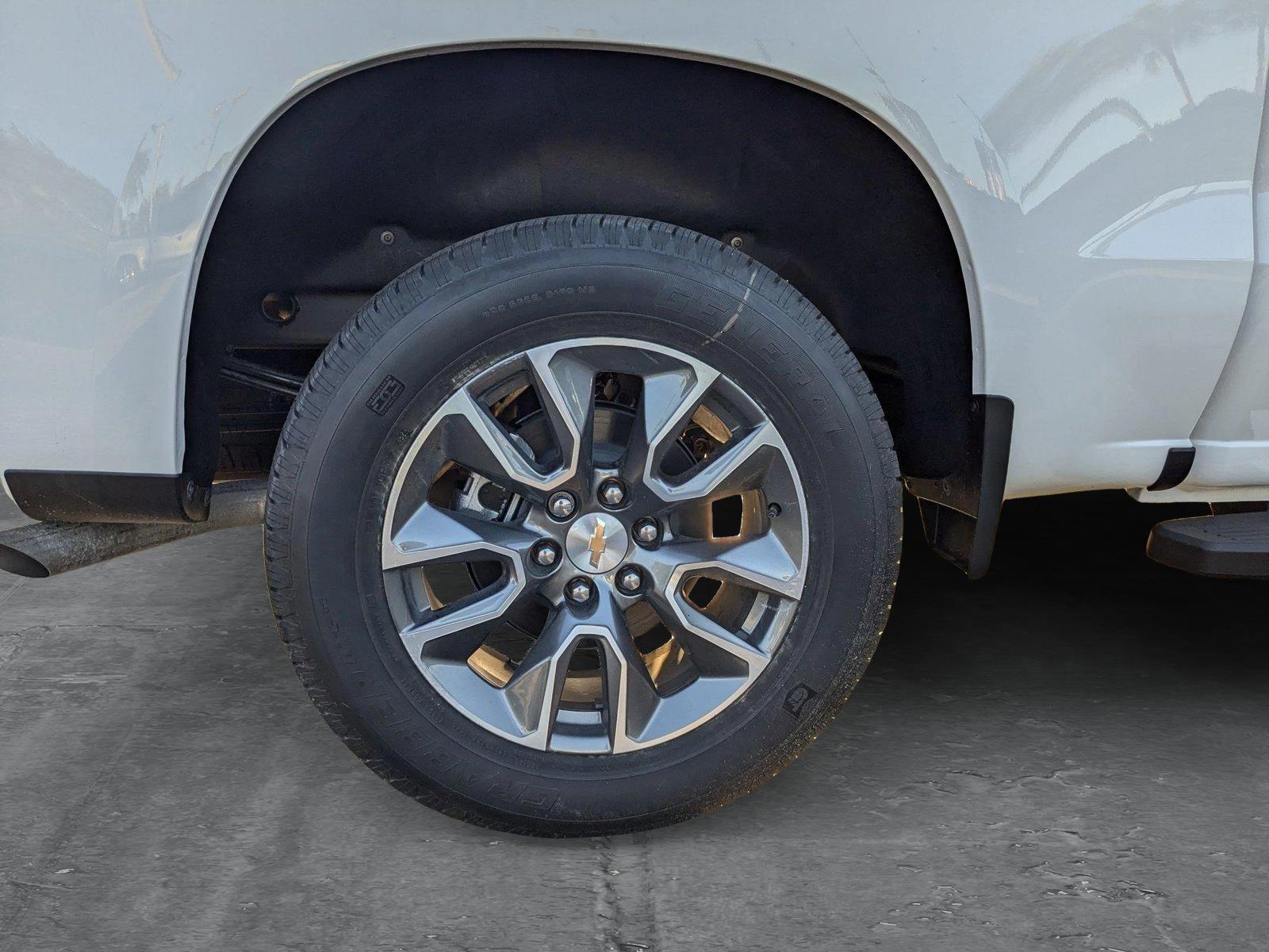 2025 Chevrolet Silverado 1500 Vehicle Photo in MIAMI, FL 33134-2699