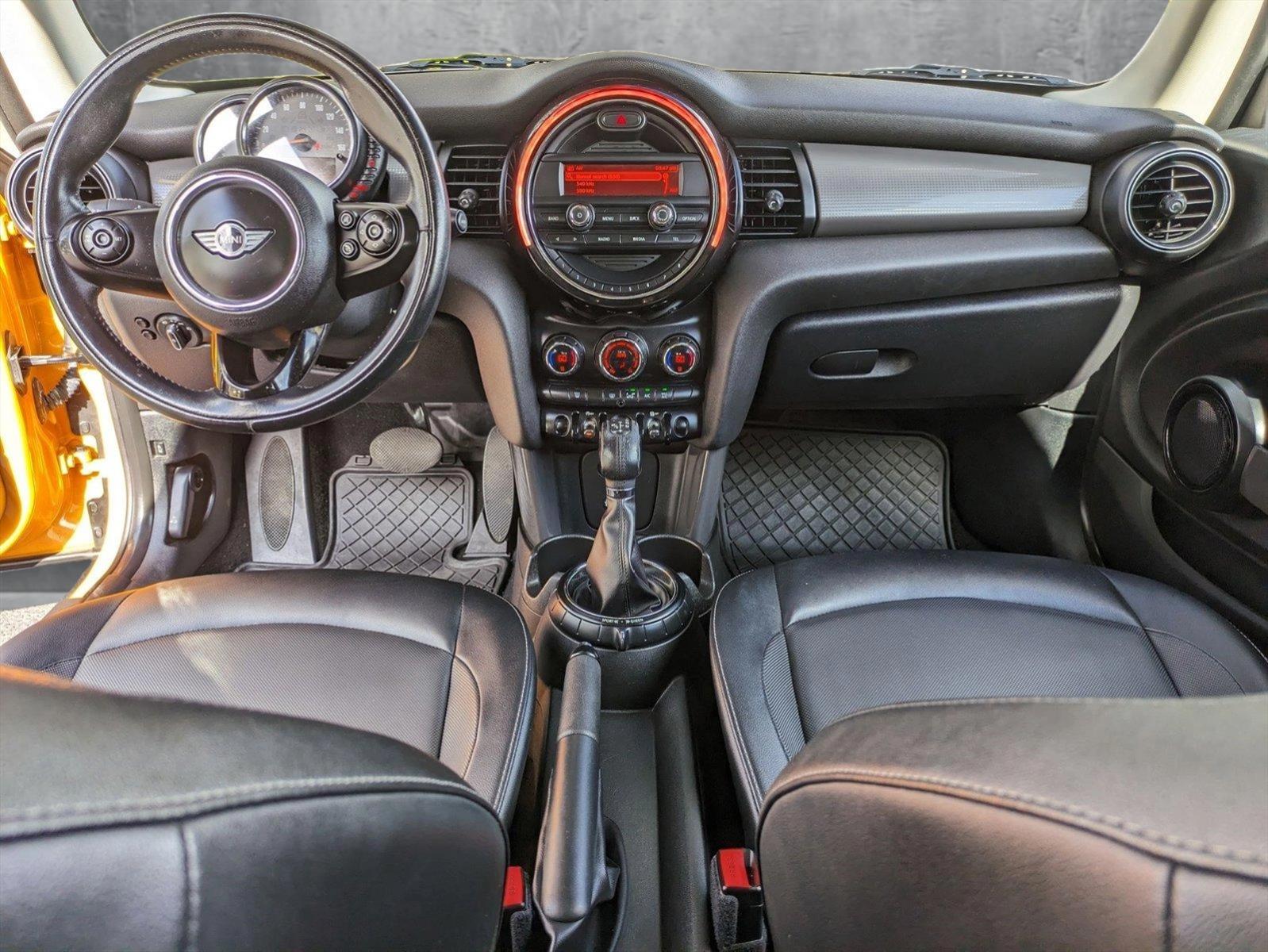 2016 MINI Cooper Hardtop Vehicle Photo in ORLANDO, FL 32812-3021