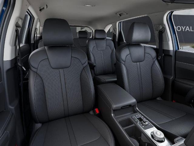 2025 Kia Sorento Plug-In Hybrid Vehicle Photo in Tucson, AZ 85712