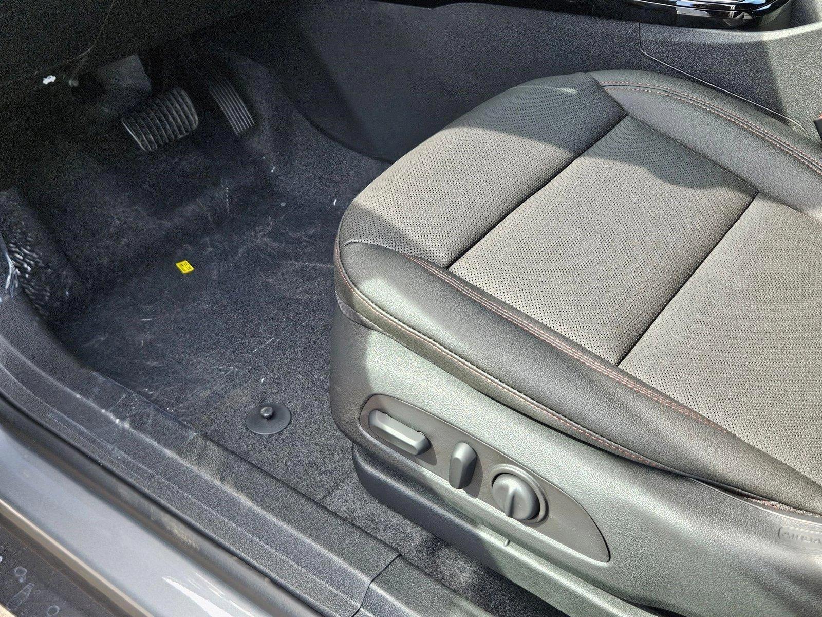 2025 Chevrolet Trax Vehicle Photo in PEORIA, AZ 85382-3715