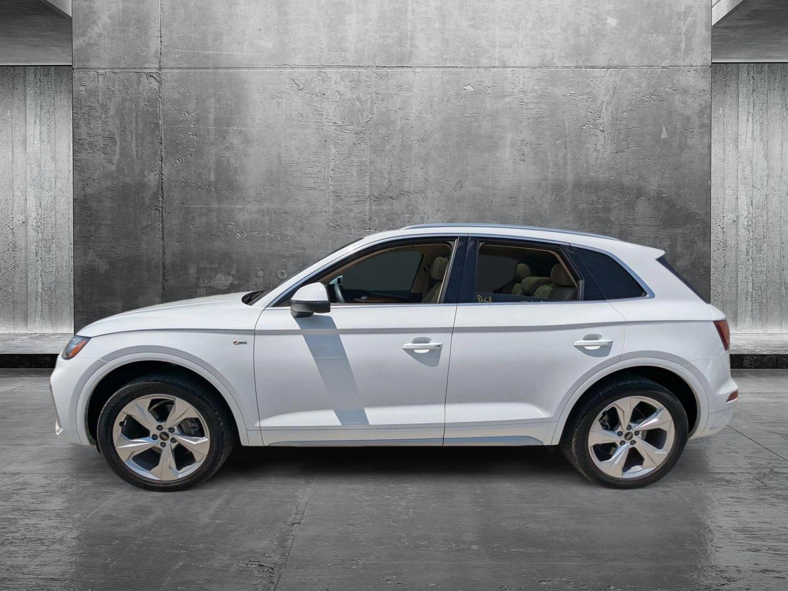2022 Audi Q5 Vehicle Photo in Tampa, FL 33614