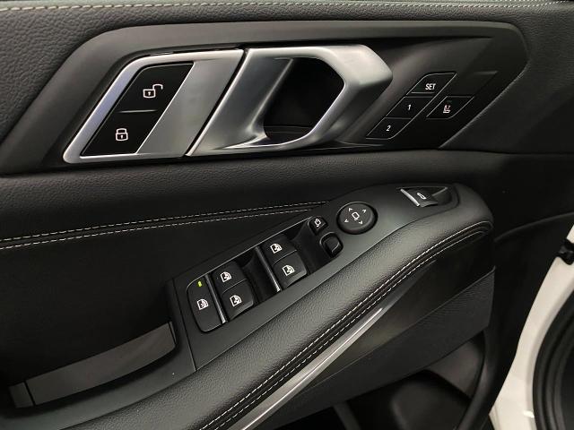 2022 BMW X5 xDrive40i Vehicle Photo in Appleton, WI 54913