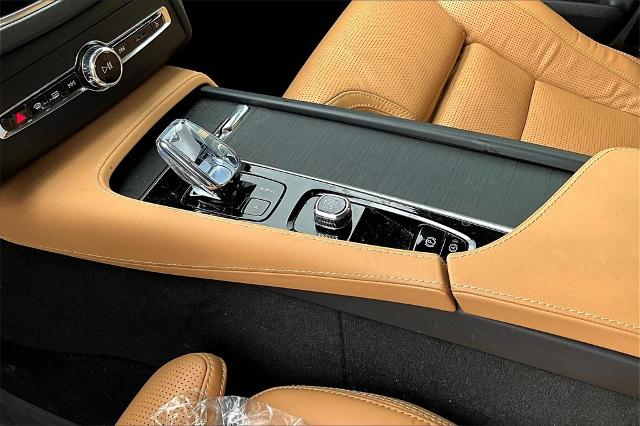 2024 Volvo XC90 Recharge Plug-In Hybrid Vehicle Photo in Grapevine, TX 76051