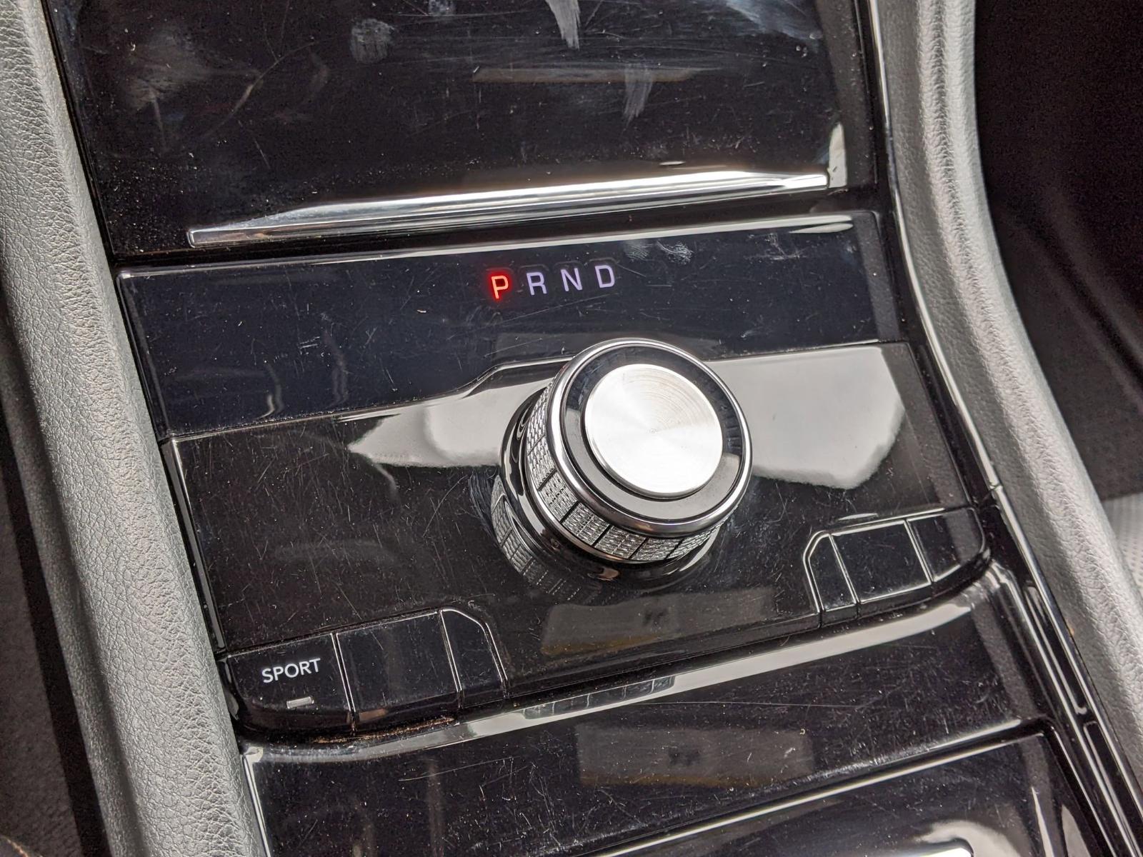 2022 Jeep Grand Cherokee Vehicle Photo in Seguin, TX 78155
