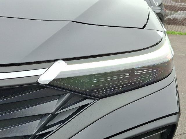 2025 Hyundai ELANTRA Vehicle Photo in Philadelphia, PA 19116