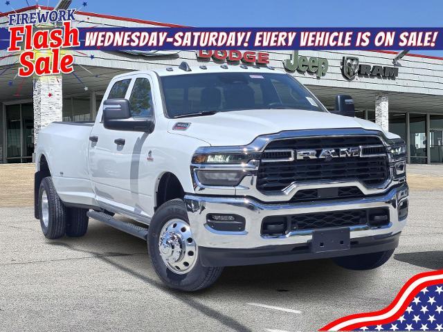 2025 Ram 3500 Vehicle Photo in Ennis, TX 75119-5114
