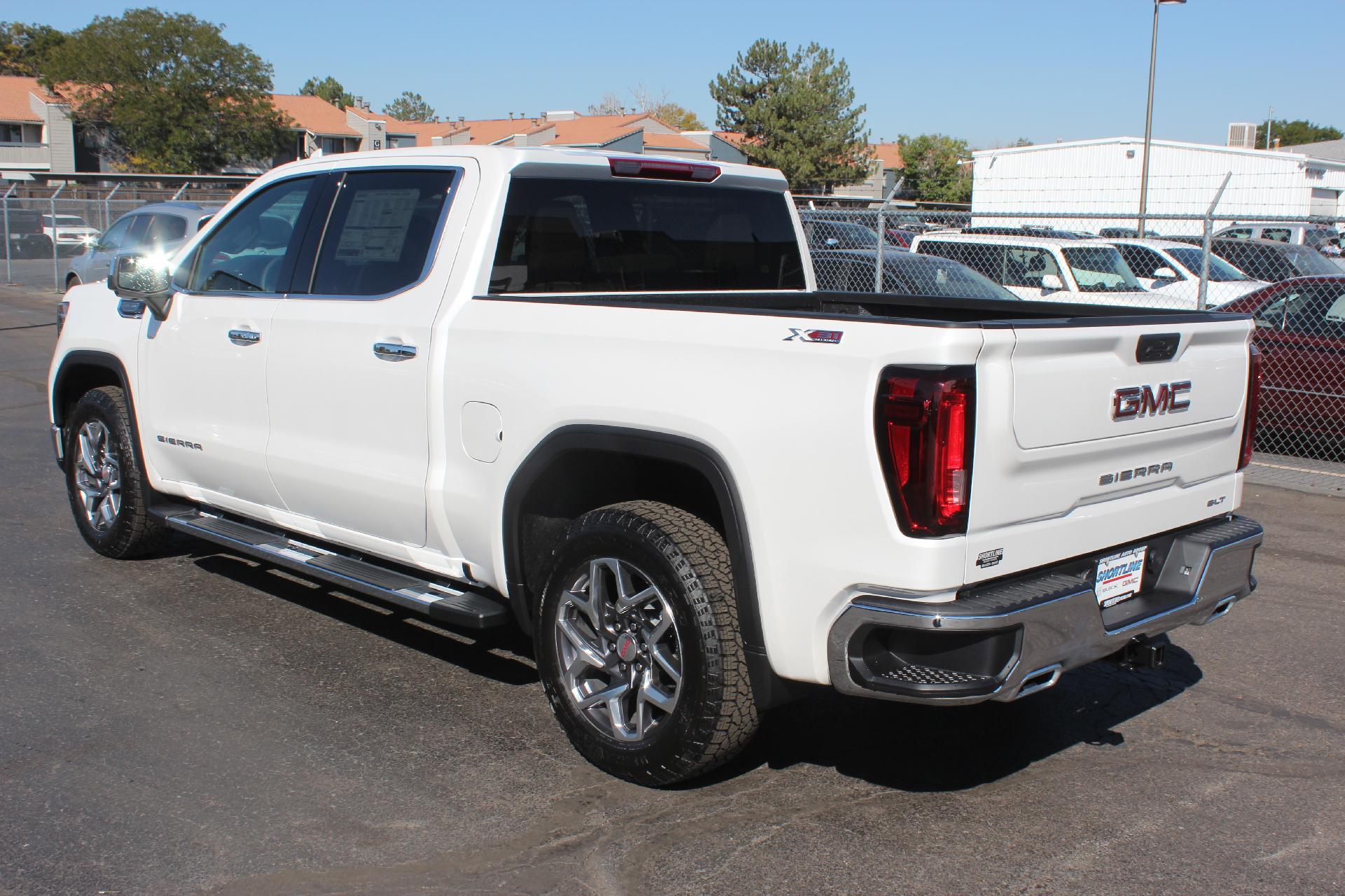 2025 GMC Sierra 1500 Vehicle Photo in AURORA, CO 80012-4011