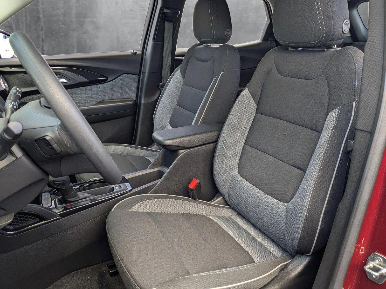 2023 Chevrolet Trailblazer Vehicle Photo in VALENCIA, CA 91355-1705
