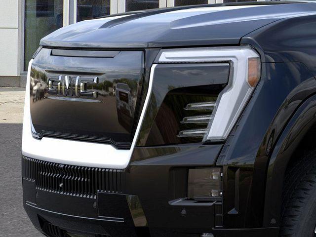2025 GMC Sierra EV Vehicle Photo in DANBURY, CT 06810-5034