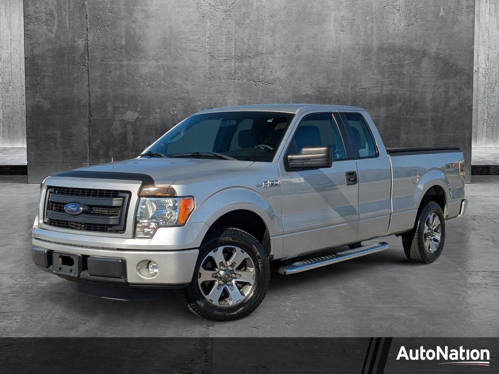 2013 Ford F-150 Vehicle Photo in St. Petersburg, FL 33713