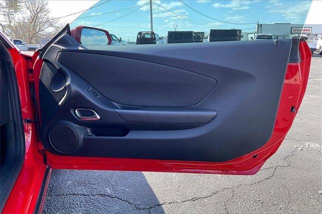 2015 Chevrolet Camaro Vehicle Photo in INDEPENDENCE, MO 64055-1314