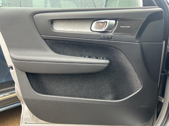 2025 Volvo XC40 Vehicle Photo in Grapevine, TX 76051