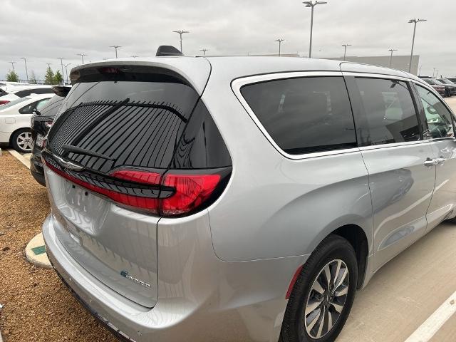 2024 Chrysler Pacifica Vehicle Photo in San Antonio, TX 78230