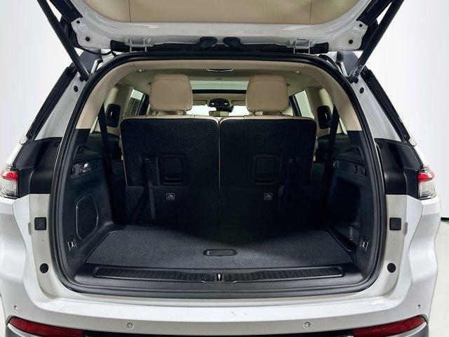 2022 Jeep Grand Cherokee L Vehicle Photo in Doylsetown, PA 18901
