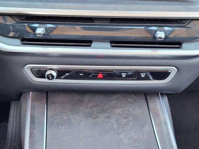 2024 BMW X7 xDrive40i Vehicle Photo in PLANO, TX 75024