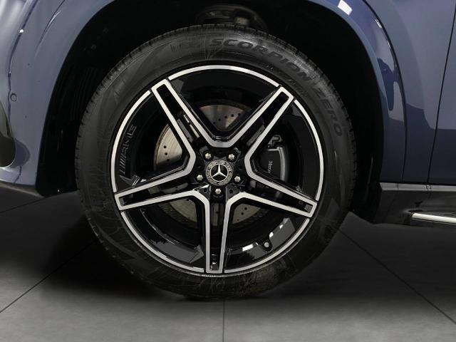 2025 Mercedes-Benz GLS Vehicle Photo in Appleton, WI 54913