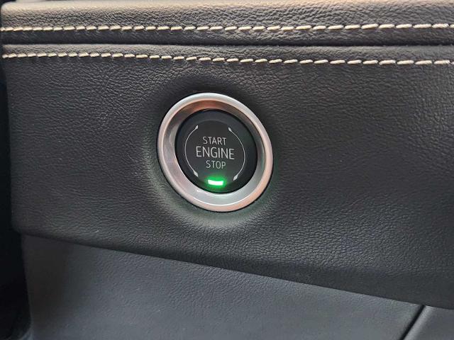 2025 Cadillac Escalade Vehicle Photo in HOUSTON, TX 77079