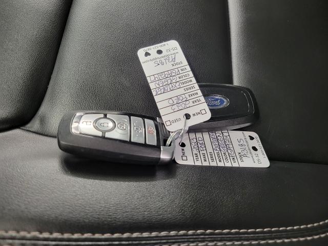 2023 Ford Explorer Vehicle Photo in Oshkosh, WI 54901