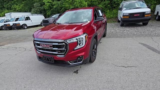 2023 GMC Terrain Vehicle Photo in Pleasant Hills, PA 15236