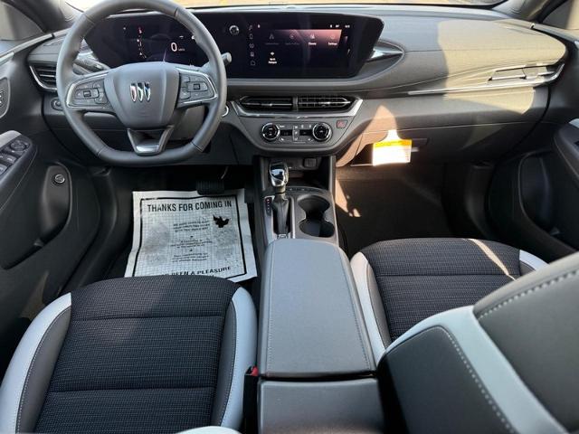 2025 Buick Envista Vehicle Photo in COLUMBIA, MO 65203-3903