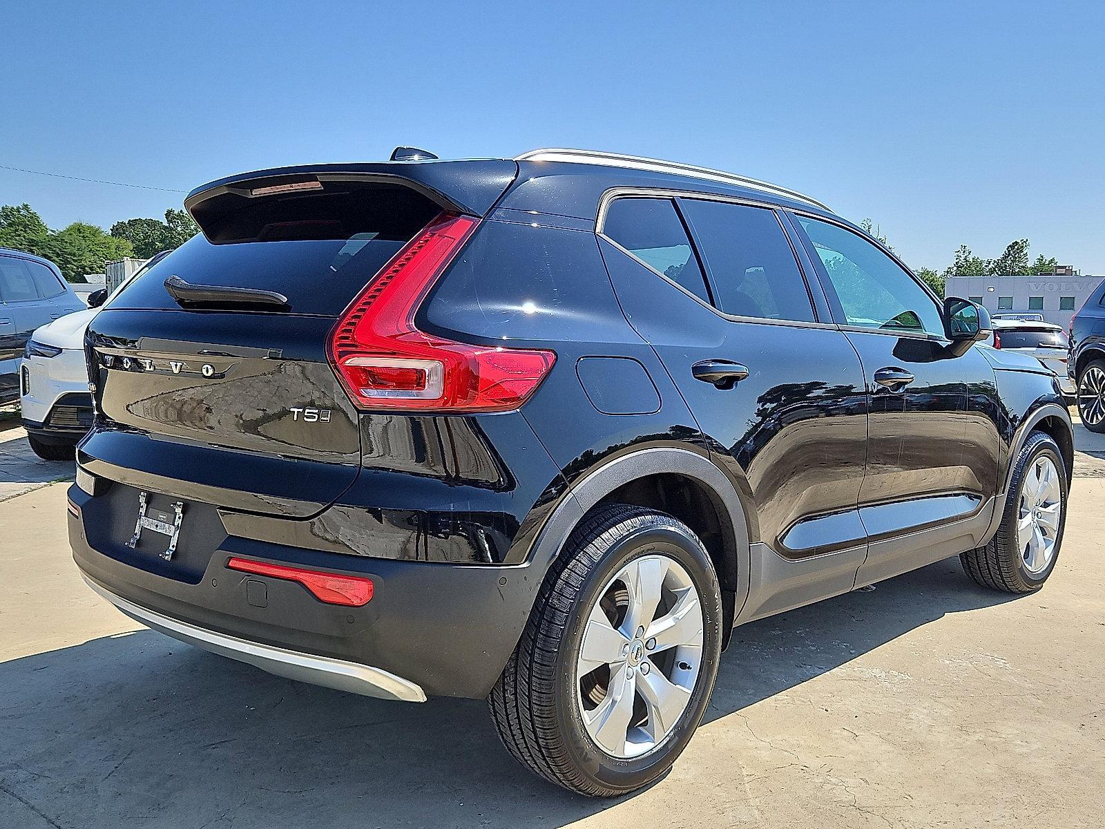 2019 Volvo XC40 Vehicle Photo in Trevose, PA 19053