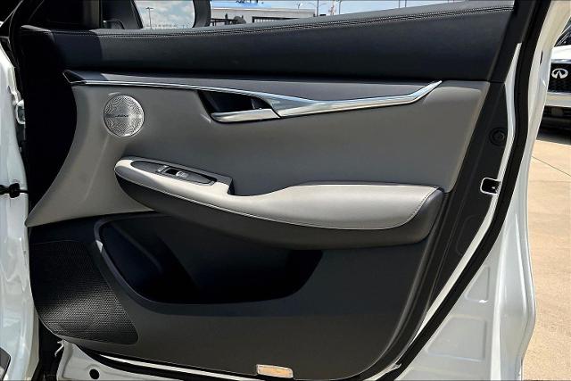 2025 INFINITI QX50 Vehicle Photo in Grapevine, TX 76051