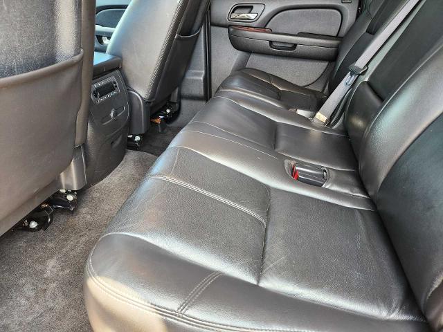 2011 Chevrolet Suburban Vehicle Photo in DENTON, TX 76210-9321
