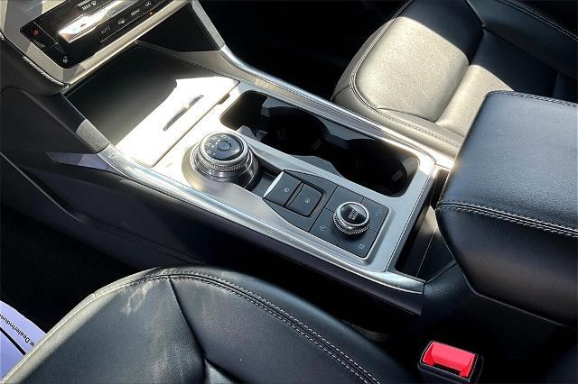 2024 Ford Explorer Vehicle Photo in Grapevine, TX 76051