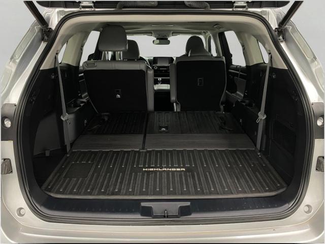 2022 Toyota Highlander Vehicle Photo in Appleton, WI 54913