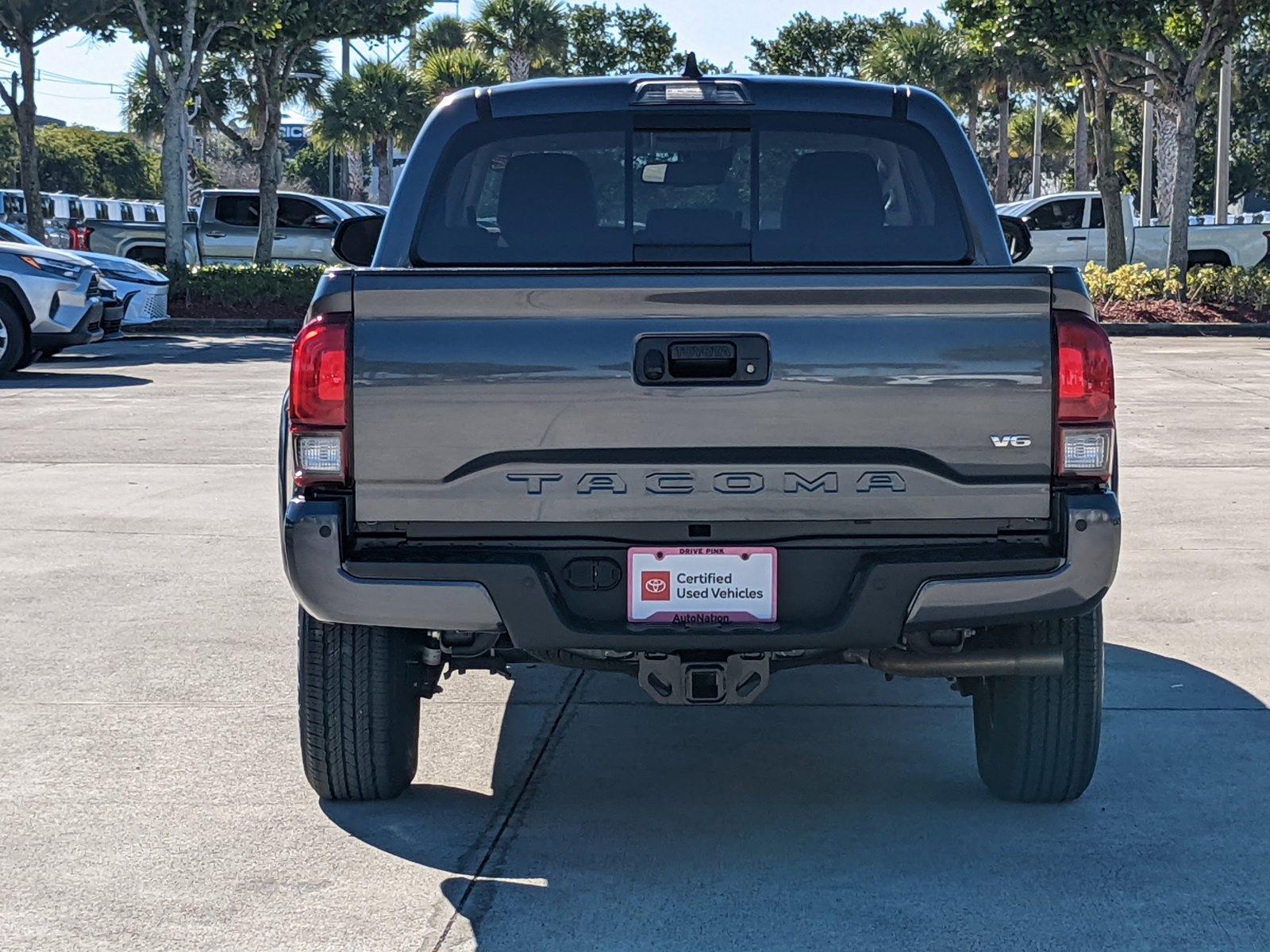 2022 Toyota Tacoma 2WD Vehicle Photo in Davie, FL 33331