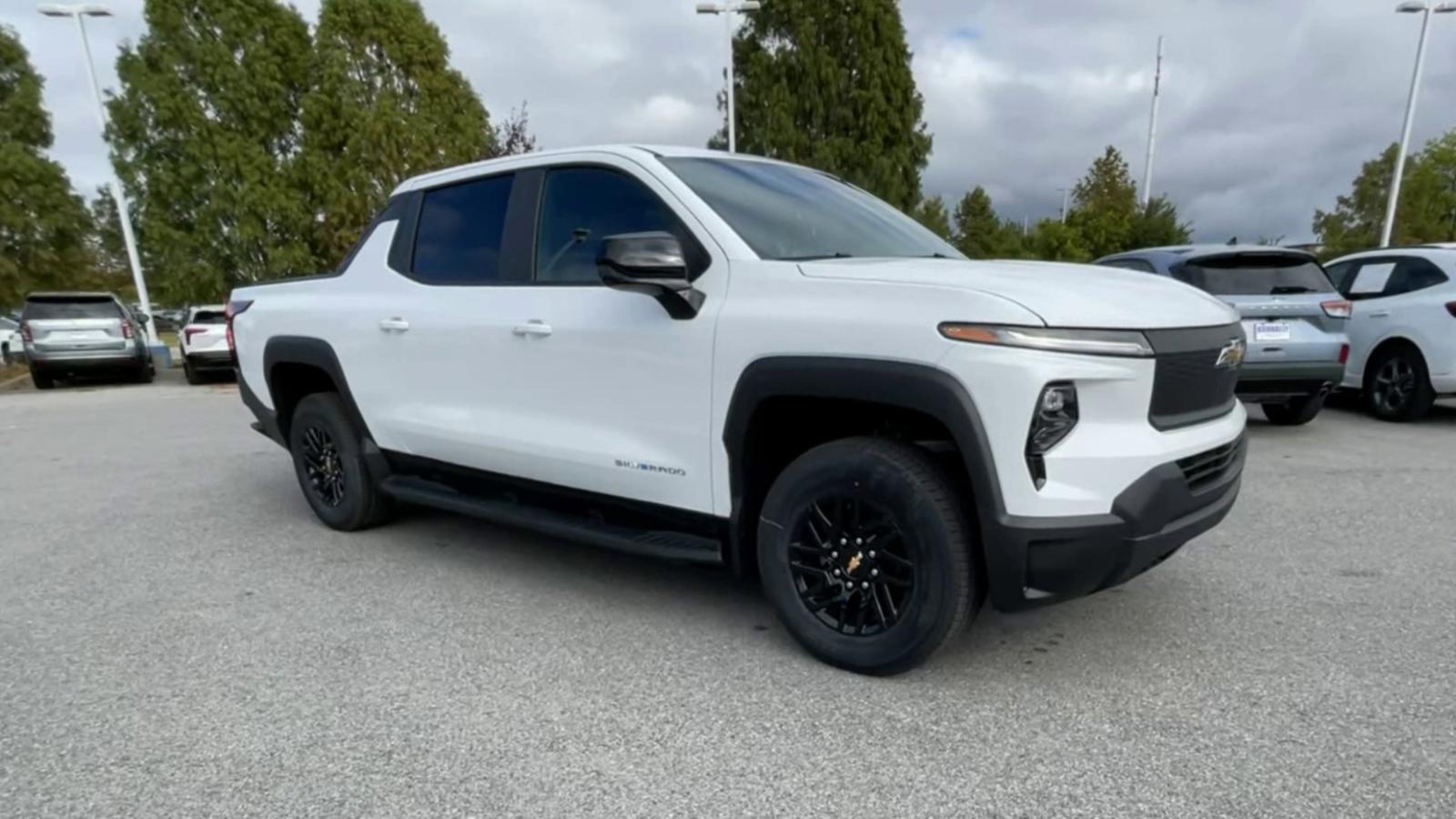 2024 Chevrolet Silverado EV Vehicle Photo in BENTONVILLE, AR 72712-4322