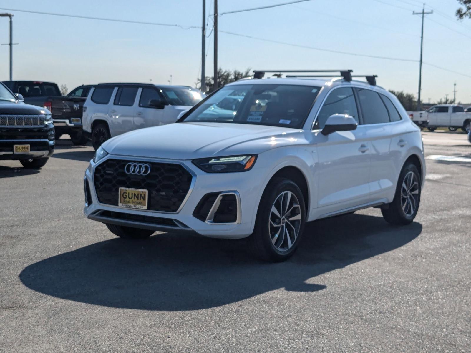 2024 Audi Q5 Vehicle Photo in Seguin, TX 78155