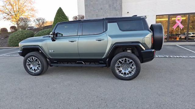 2024 GMC HUMMER EV SUV Vehicle Photo in Pleasant Hills, PA 15236