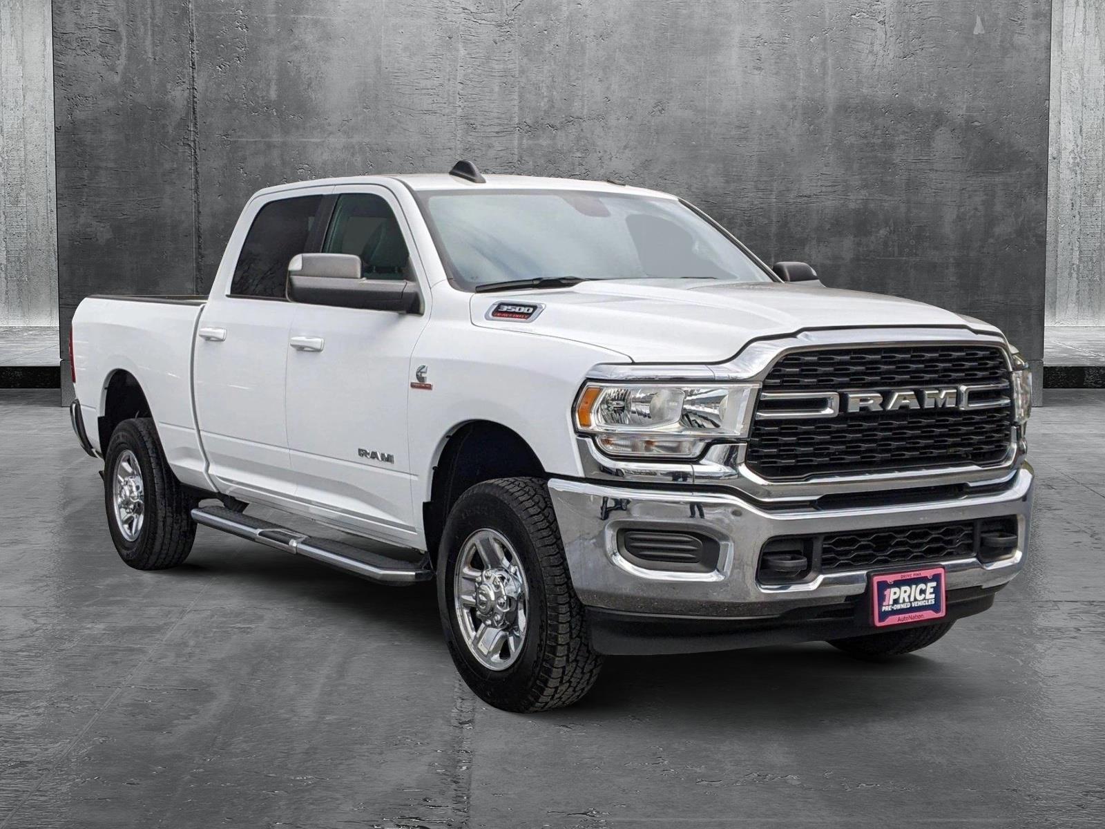 2022 Ram 3500 Vehicle Photo in TIMONIUM, MD 21093-2300